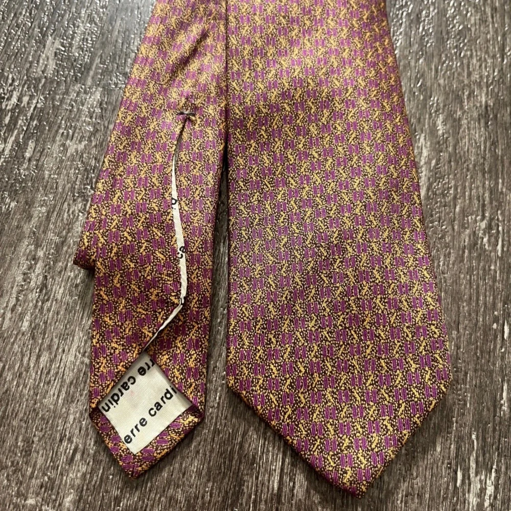 Vintage Pierre Cardin Burgundy Gold Geometric Pattern Silk Necktie Men's Fashion